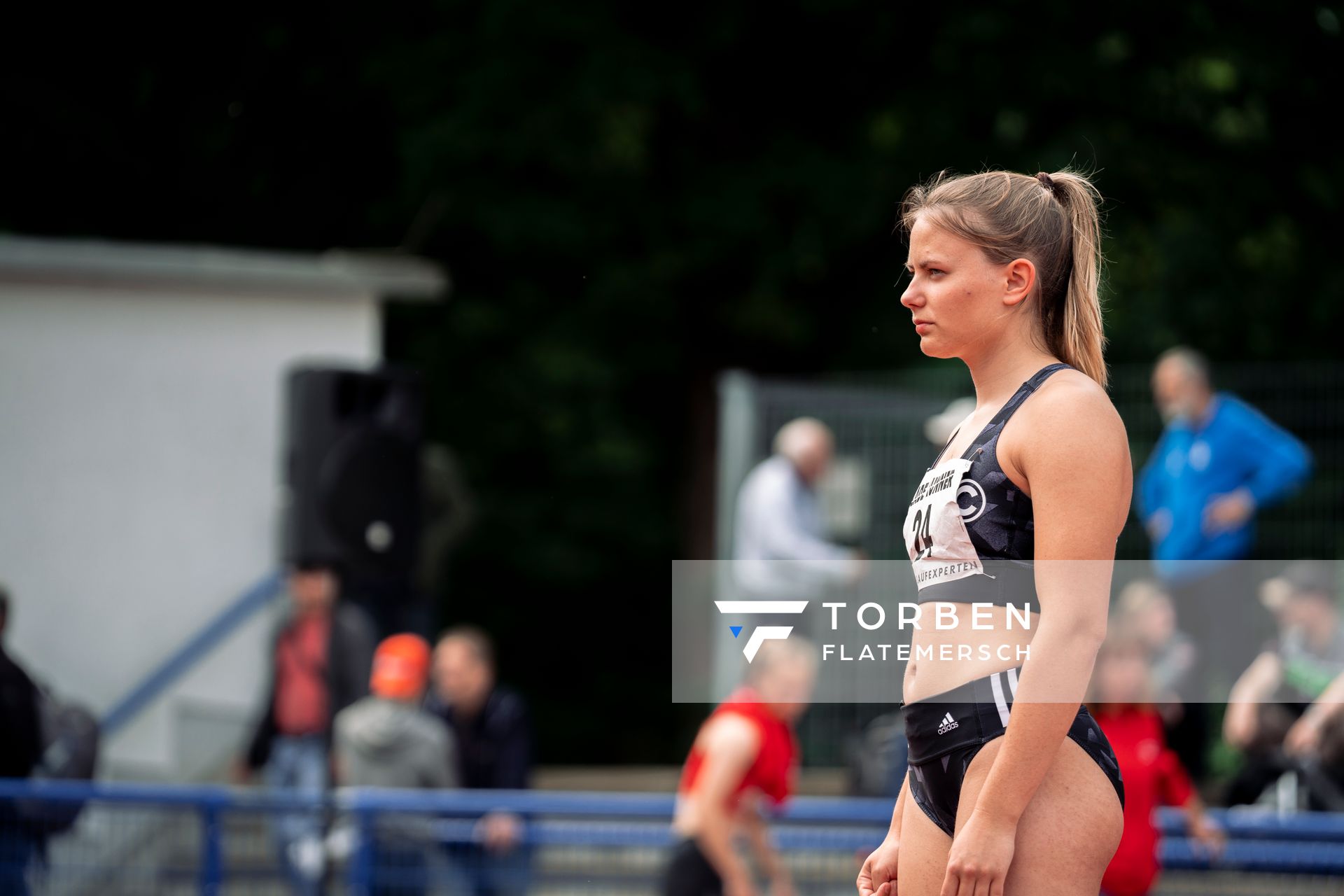 Tamila Markgraf (SCC Berlin) ueber 400m Huerden am 14.05.2022 beim Nationalen Leichtathletik-Meeting im Erika-Fisch-Stadion in Hannover